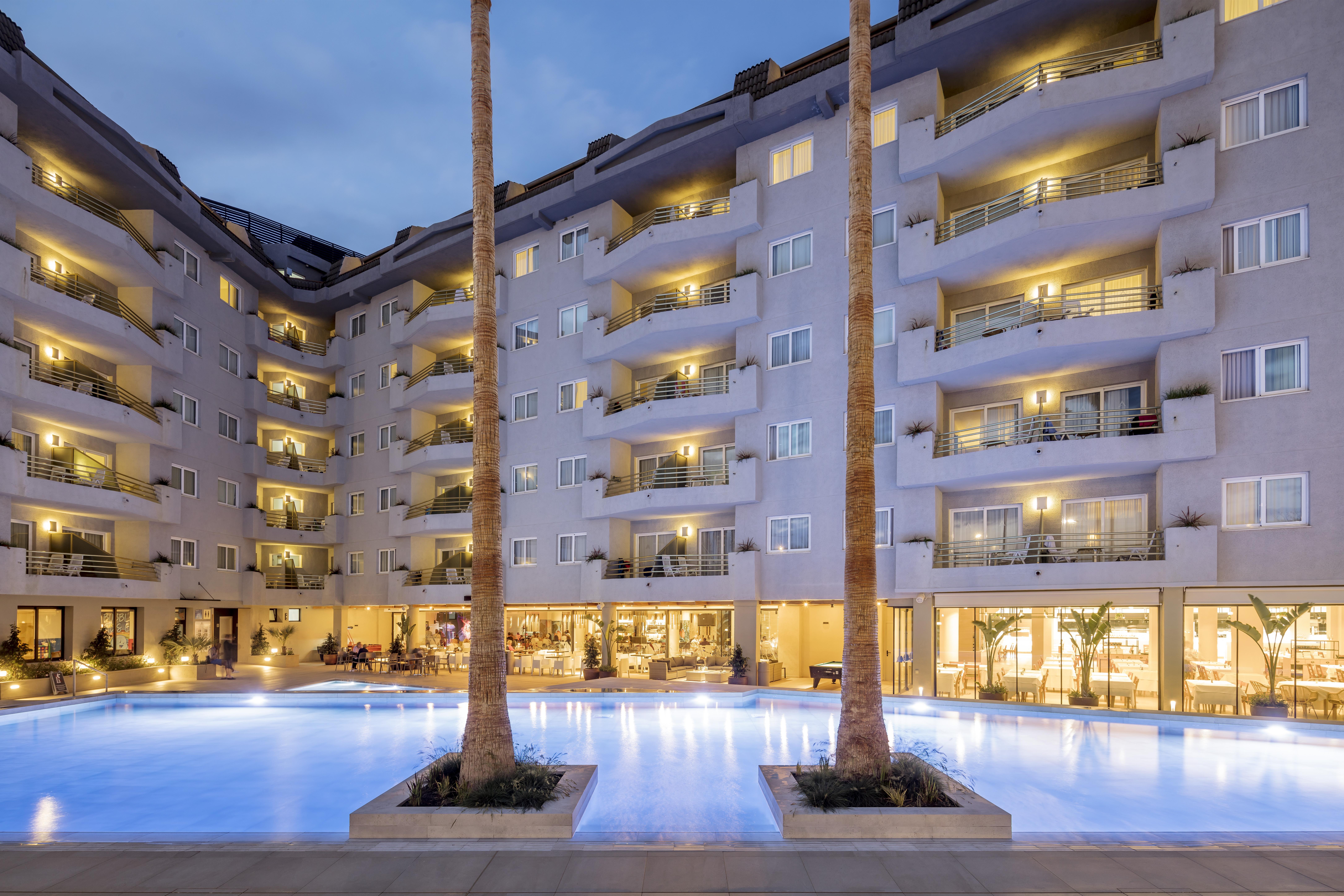 Aqua Hotel The Breeze (Adults Only +18) All Inclusive Santa Susanna Exterior photo