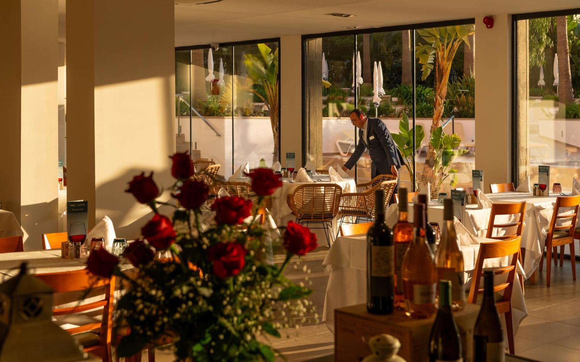 Aqua Hotel The Breeze (Adults Only +18) All Inclusive Santa Susanna Exterior photo
