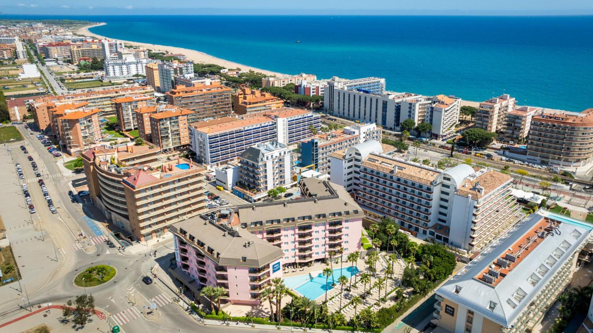 Aqua Hotel The Breeze (Adults Only +18) All Inclusive Santa Susanna Exterior photo